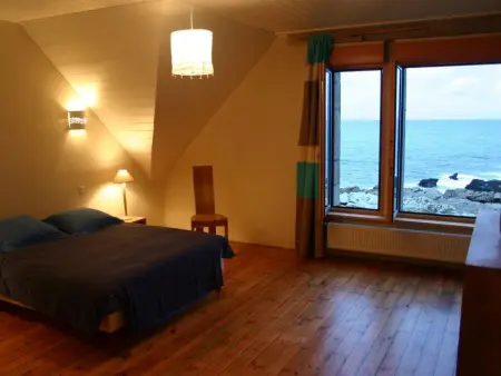 Ferienvilla mit Blick auf das Wasser, Maison 9 personnes à Penmarc'h - Photo 9