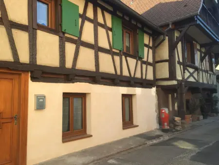 Dorfhaus mit Privatparkplatz, Maison 6 personnes à Wintzenheim - Photo 6