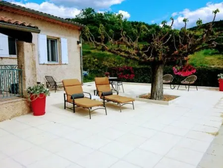 Haus auf dem Land in ruhiger Lage mit privatem Pool - Photo 2