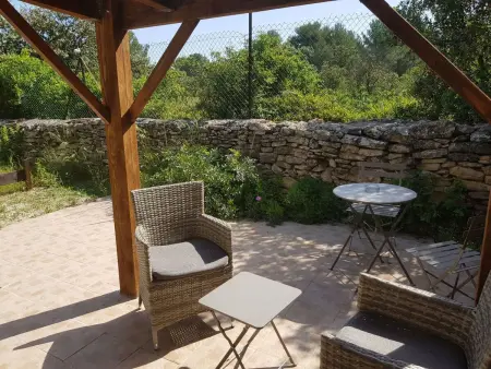 Studiowohnung mit Terrasse - Pool, Tennis, Bouleplatz - Photo 1