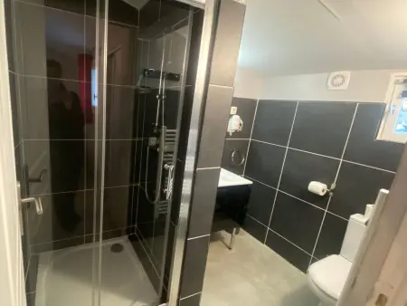 Studiowohnung mit Terrasse - Pool, Tennis, Bouleplatz - Photo 16