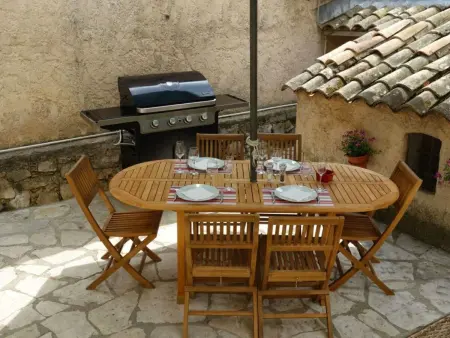 SCHÖNES STUDIO MIT GARTEN FÜR 2 IM DORF, Appartement 2 personnes à Valbonne - Photo 5