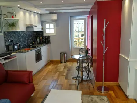 SCHÖNES STUDIO MIT GARTEN FÜR 2 IM DORF, Appartement 2 personnes à Valbonne - Photo 7