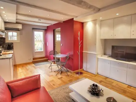 SCHÖNES STUDIO MIT GARTEN FÜR 2 IM DORF, Appartement 2 personnes à Valbonne - Photo 9
