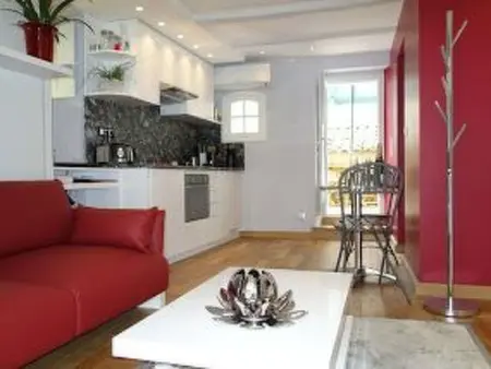 SCHÖNES STUDIO MIT GARTEN FÜR 2 IM DORF, Appartement 2 personnes à Valbonne - Photo 17