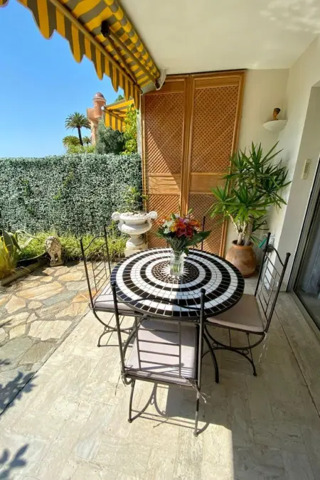 Studio mit großzügiger Terrasse und Panoramablick - Photo 8