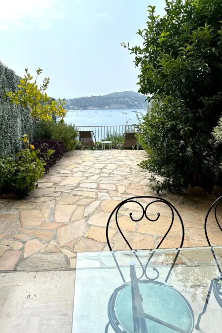 Studio mit Terrasse und Panoramablick, Appartement 2 personnes à Villefranche sur Mer - Photo 2
