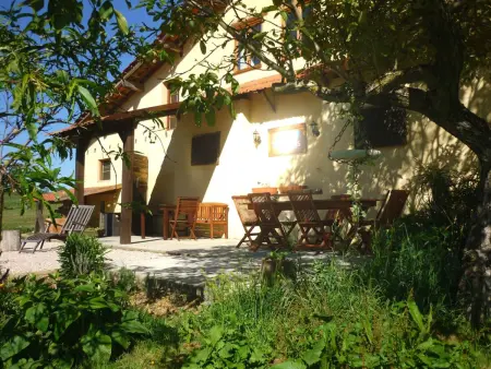 in Sarraguzan mit Privatem Pool, Maison 6 personnes à Sarraguzan - Photo 4