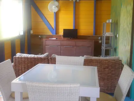 Holzbungalow, 3 Schlafzimmer, Meerblick, privater Jacuzzi - Photo 7