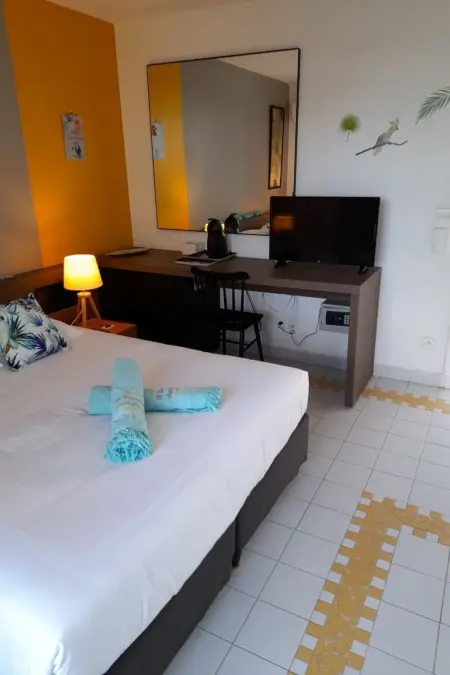 Appart mit Meerblick, Pool und Strand 150m entfernt - Photo 9