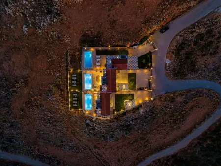Villa Mari  mit privatem Pool, Maison 10 personnes à Agia Marina - Photo 2