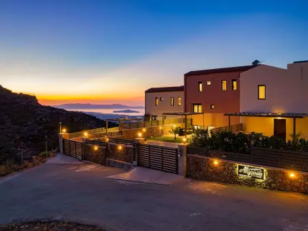 Villa Mari  mit privatem Pool, Maison 10 personnes à Agia Marina - Photo 4
