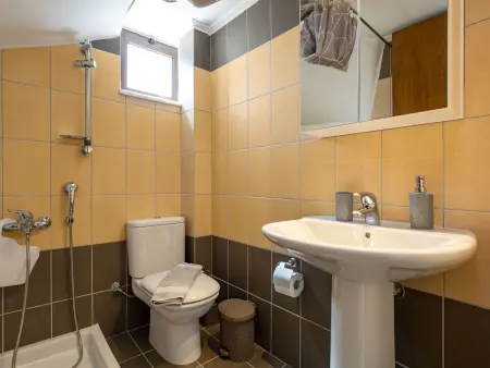 Villa Mari  mit privatem Pool, Maison 10 personnes à Agia Marina - Photo 17