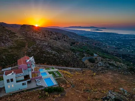 Villa Mari  mit privatem Pool, Maison 10 personnes à Agia Marina - Photo 93