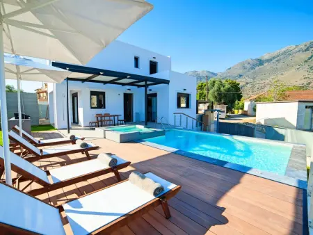 Haus in Kavallos mit privatem Pool und Panoramablick - Photo 13