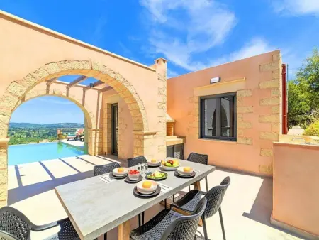 Villa Vardis mit beheiztem Pool, Maison 8 personnes à Georgioupoli - Photo 2