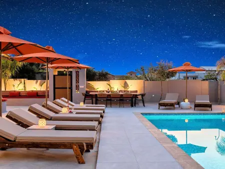 mit Privatpool für 24 Personen in Paralia Kourna, Kreta - Photo 1