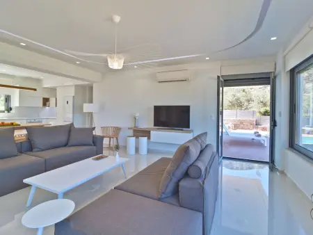 Villa mit drei Schlafzimmern und privatem Swimmingpool. - Photo 12
