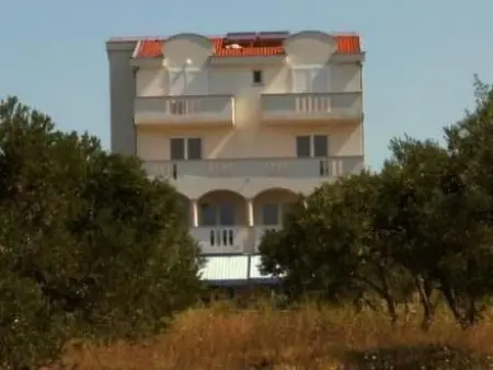Apartments Delfini mit Panoramablick auf das Meer - Photo 8