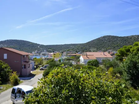 Schöne Wohnung in Strandnähe, Appartement 4 personnes à Vinišće - Photo 4