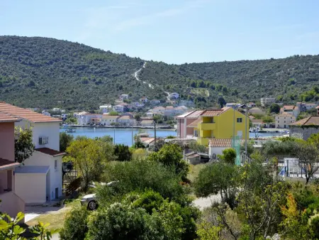 Schöne Wohnung in Strandnähe, Appartement 4 personnes à Vinišće - Photo 6