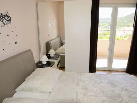 Schöne Wohnung in Strandnähe, Appartement 4 personnes à Vinišće - Photo 9