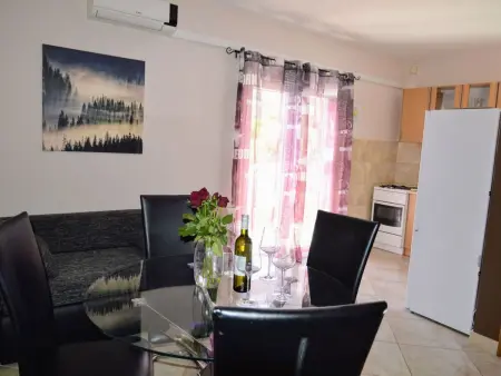 Schöne Wohnung in Strandnähe, Appartement 4 personnes à Vinišće - Photo 12