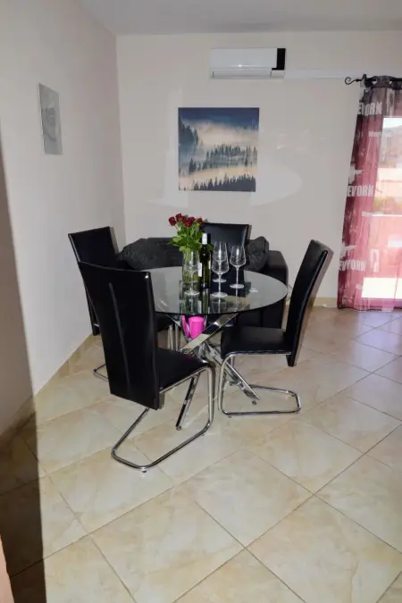 Schöne Wohnung in Strandnähe, Appartement 4 personnes à Vinišće - Photo 13