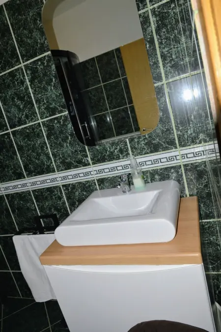 Schöne Wohnung in Strandnähe, Appartement 4 personnes à Vinišće - Photo 32