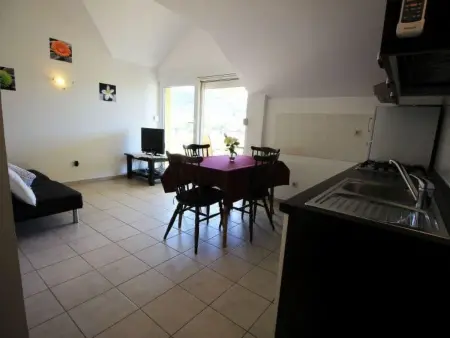 im Dachgeschoss, Appartement 2 personnes à Vinišće - Photo 4