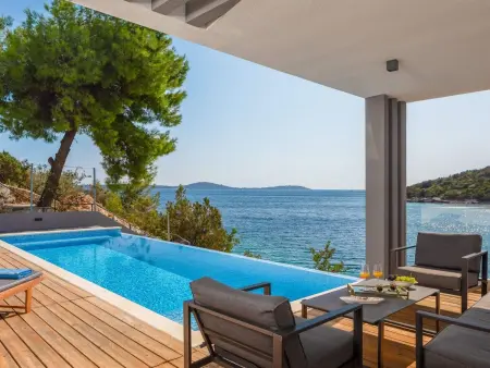 Haus in Vinišće mit Außenterrasse, Maison 8 personnes à Vinišće - Photo 10