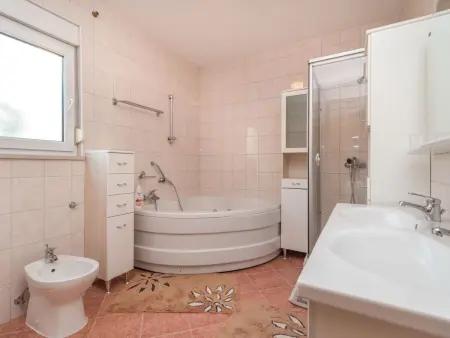 Ferienvilla direkt am Strand, Maison 9 personnes à Trogir - Photo 16