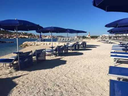 Ferienvilla direkt am Strand, Maison 9 personnes à Trogir - Photo 46