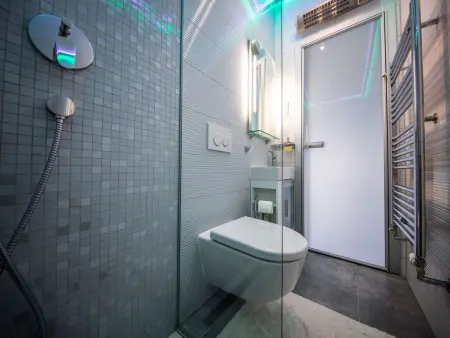 Charmantes Ferienhaus mit grünem Garten, Maison 22 personnes à Podstrana - Photo 13