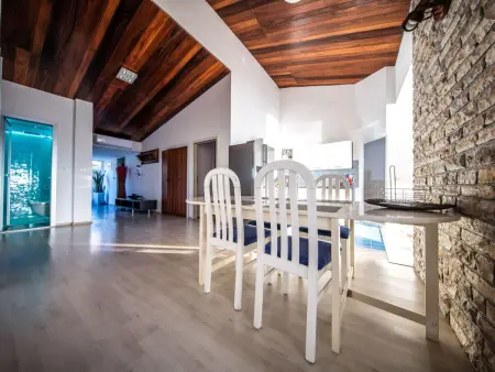 Charmantes Ferienhaus mit grünem Garten, Maison 22 personnes à Podstrana - Photo 14