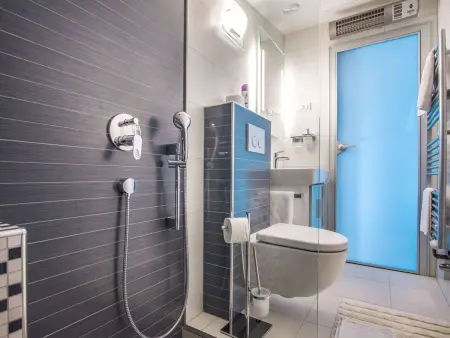 Charmantes Ferienhaus mit grünem Garten, Maison 22 personnes à Podstrana - Photo 30