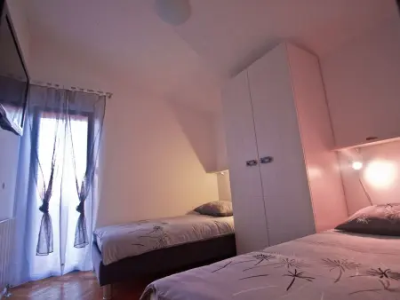 Charmantes Ferienhaus mit grünem Garten, Maison 22 personnes à Podstrana - Photo 37