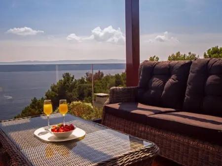 Haus in Stanići mit grünem Garten, Maison 8 personnes à Omiš - Photo 7