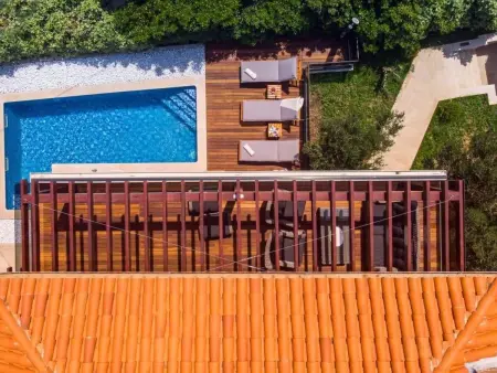 Haus in Stanići mit grünem Garten, Maison 8 personnes à Omiš - Photo 16