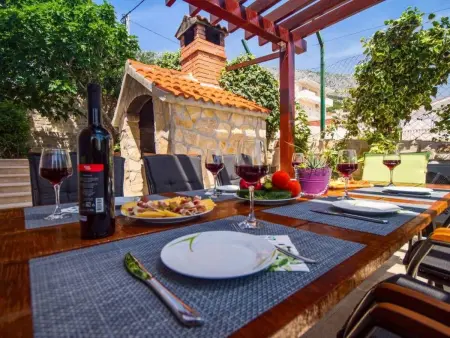 Haus in Stanići mit grünem Garten, Maison 8 personnes à Omiš - Photo 34