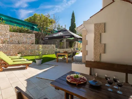 Ferienvilla  Villa LeoMa  mit privatem Pool, Maison 4 personnes à Omiš - Photo 11
