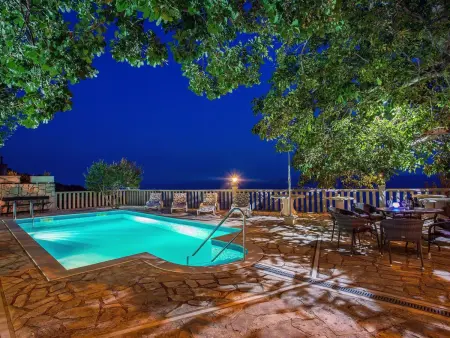 Villa Simunovi dvori, Maison 8 personnes à Omiš - Photo 1