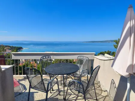 Gemütliche Ferienwohnung mit beheiztem Pool, Appartement 2 personnes à Baška Voda - Photo 1