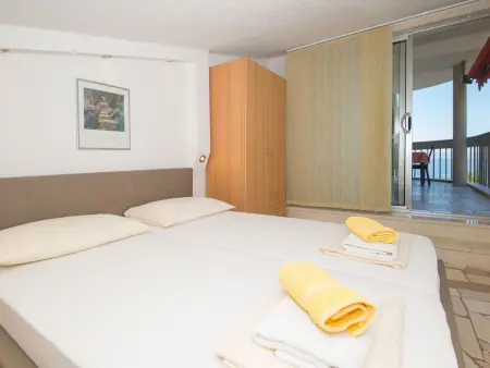 Gemütliche Ferienwohnung mit beheiztem Pool, Appartement 2 personnes à Baška Voda - Photo 2