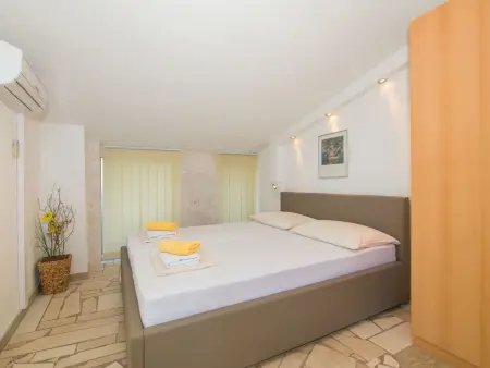 Gemütliche Ferienwohnung mit beheiztem Pool, Appartement 2 personnes à Baška Voda - Photo 3