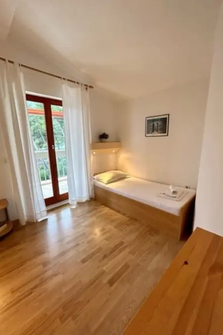 Gemütliche Ferienwohnung mit beheiztem Pool, Appartement 2 personnes à Baška Voda - Photo 5