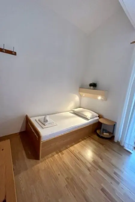 Gemütliche Ferienwohnung mit beheiztem Pool, Appartement 2 personnes à Baška Voda - Photo 7