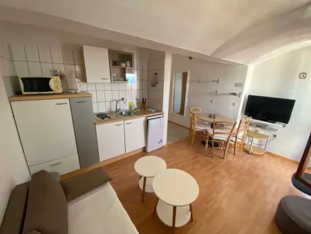 Gemütliche Ferienwohnung mit beheiztem Pool, Appartement 2 personnes à Baška Voda - Photo 13