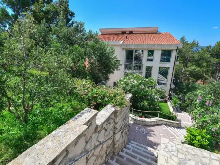 Gemütliche Ferienwohnung mit beheiztem Pool, Appartement 2 personnes à Baška Voda - Photo 19