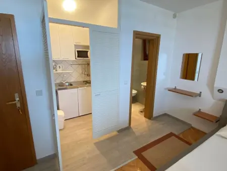Gemütliches Appartement 3, Appartement 2 personnes à Baška Voda - Photo 1